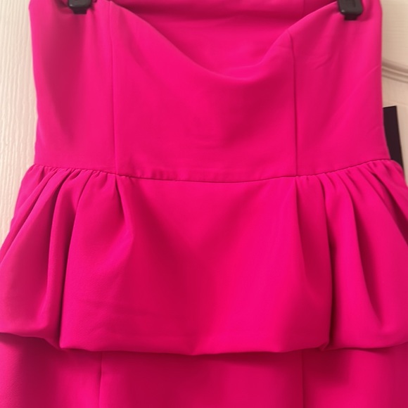 Express Peplum Hot Pink NWT Dress - Picture 2 of 3